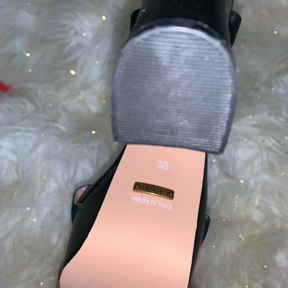 High heels - Picture 2 of 2